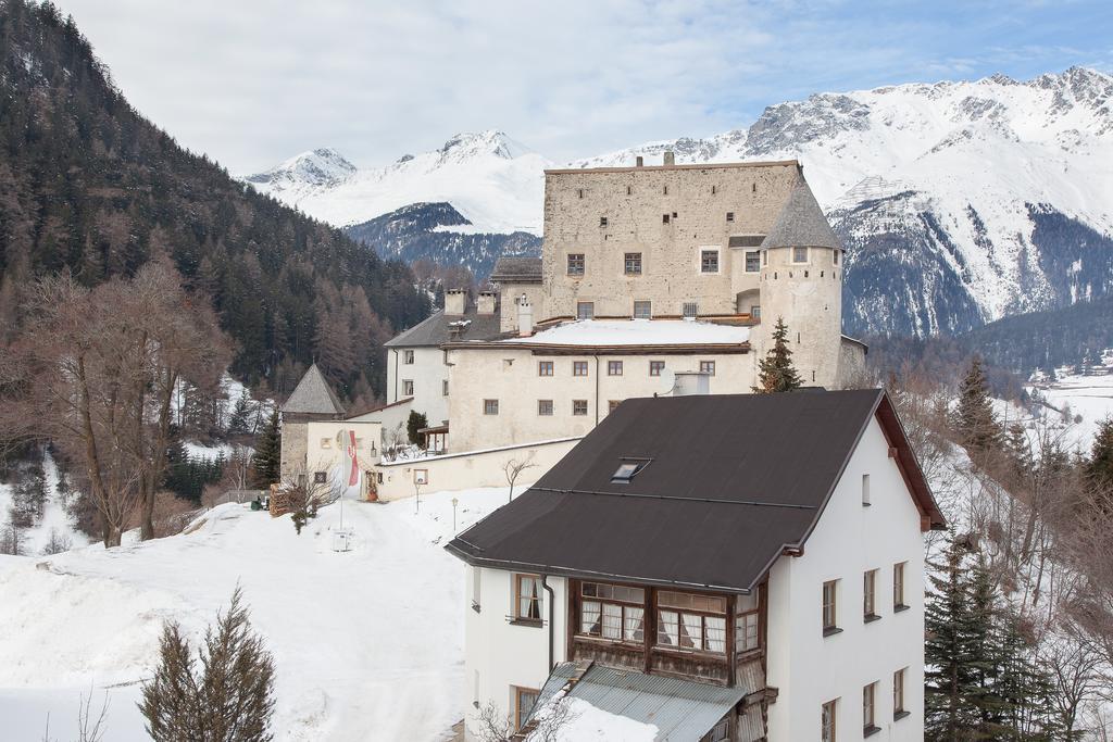 Hotel Neue Burg Nauders Eksteriør billede